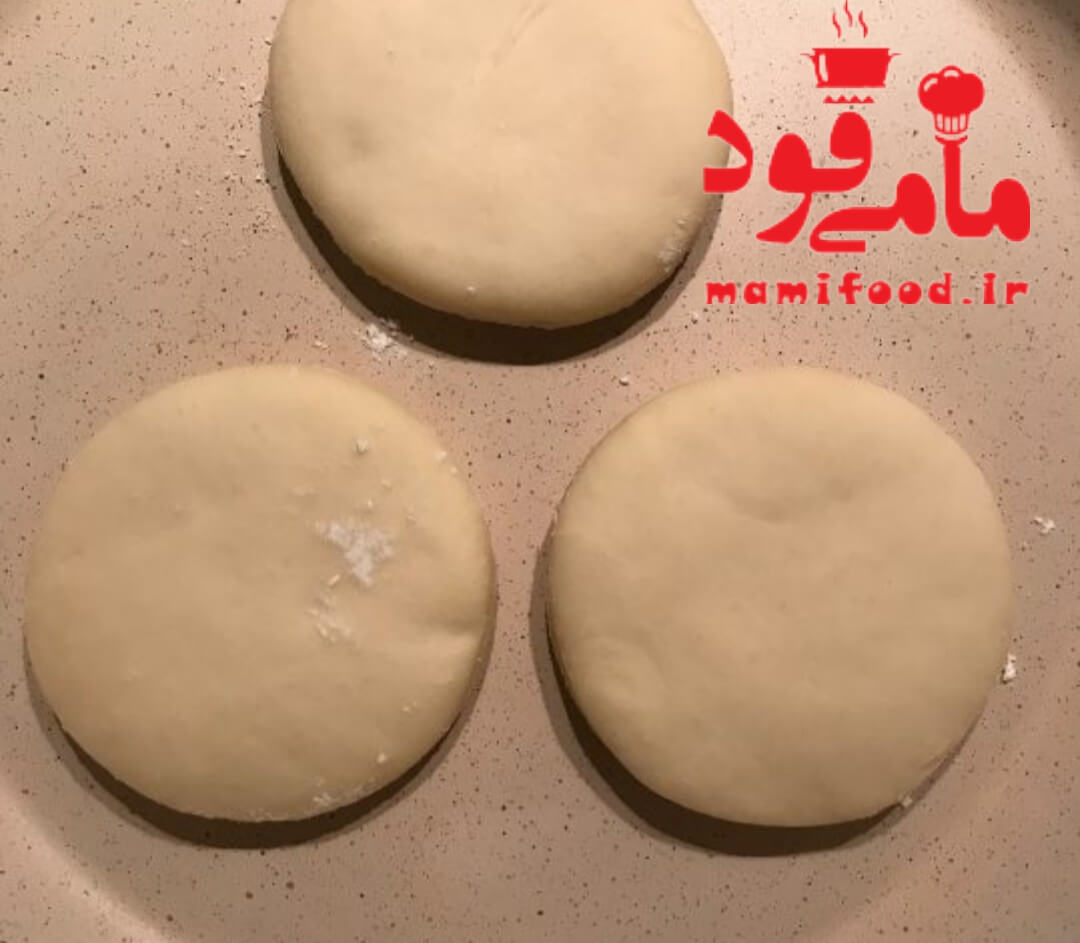 نان تونسی خانگی